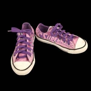 CONVERSE Chuck Taylor All-Star Youth Sz 11 Pink Purple Superman Low Top Shoes
